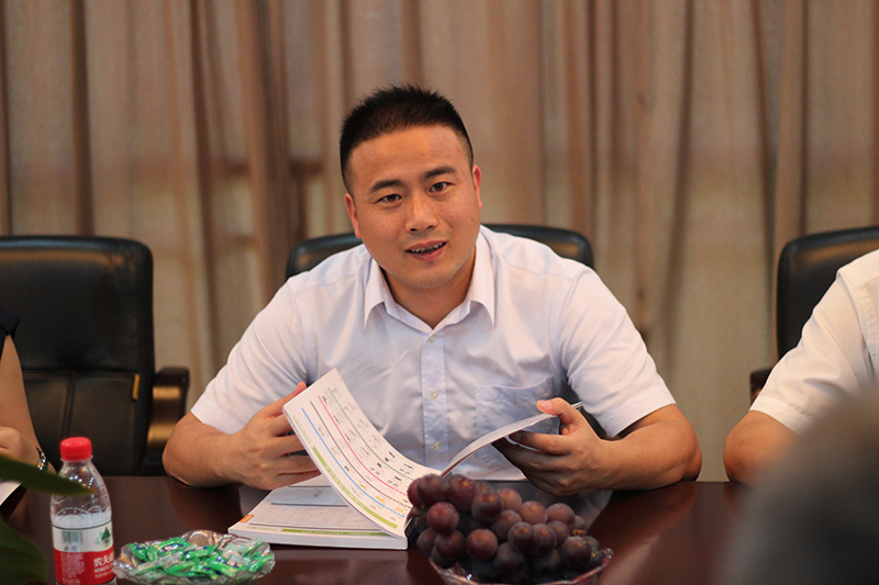 商務局葉局、范局、殷處長等領(lǐng)導親臨橙樹指導外貿(mào)跨境電商工作