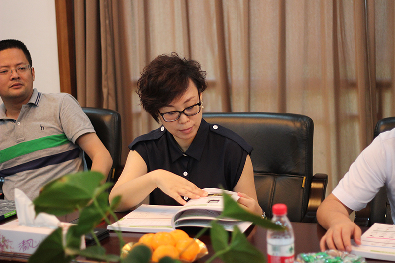 商務局葉局、范局、殷處長等領(lǐng)導親臨橙樹指導外貿(mào)跨境電商工作